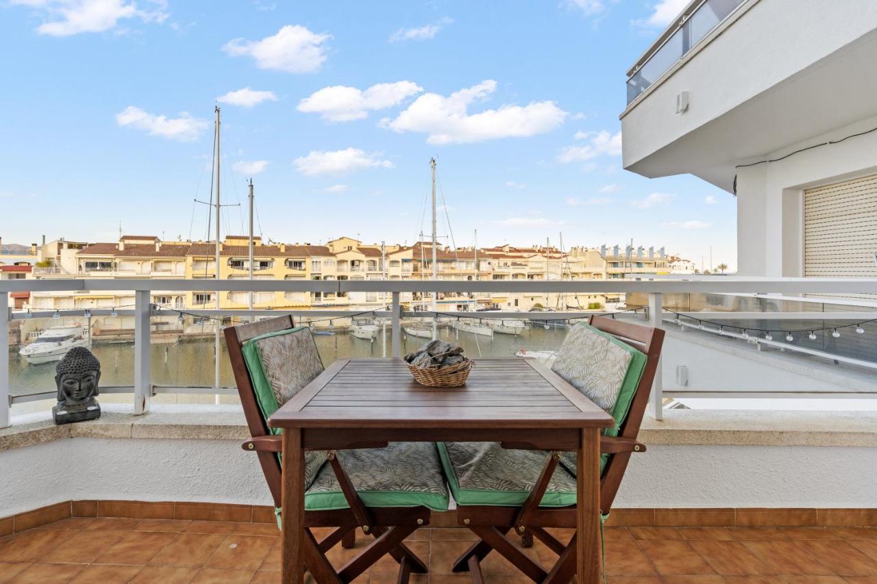 Welcs Apartamento 055 Emp Con Terraza Y Vistas Al Canal Empuriabrava Extérieur photo
