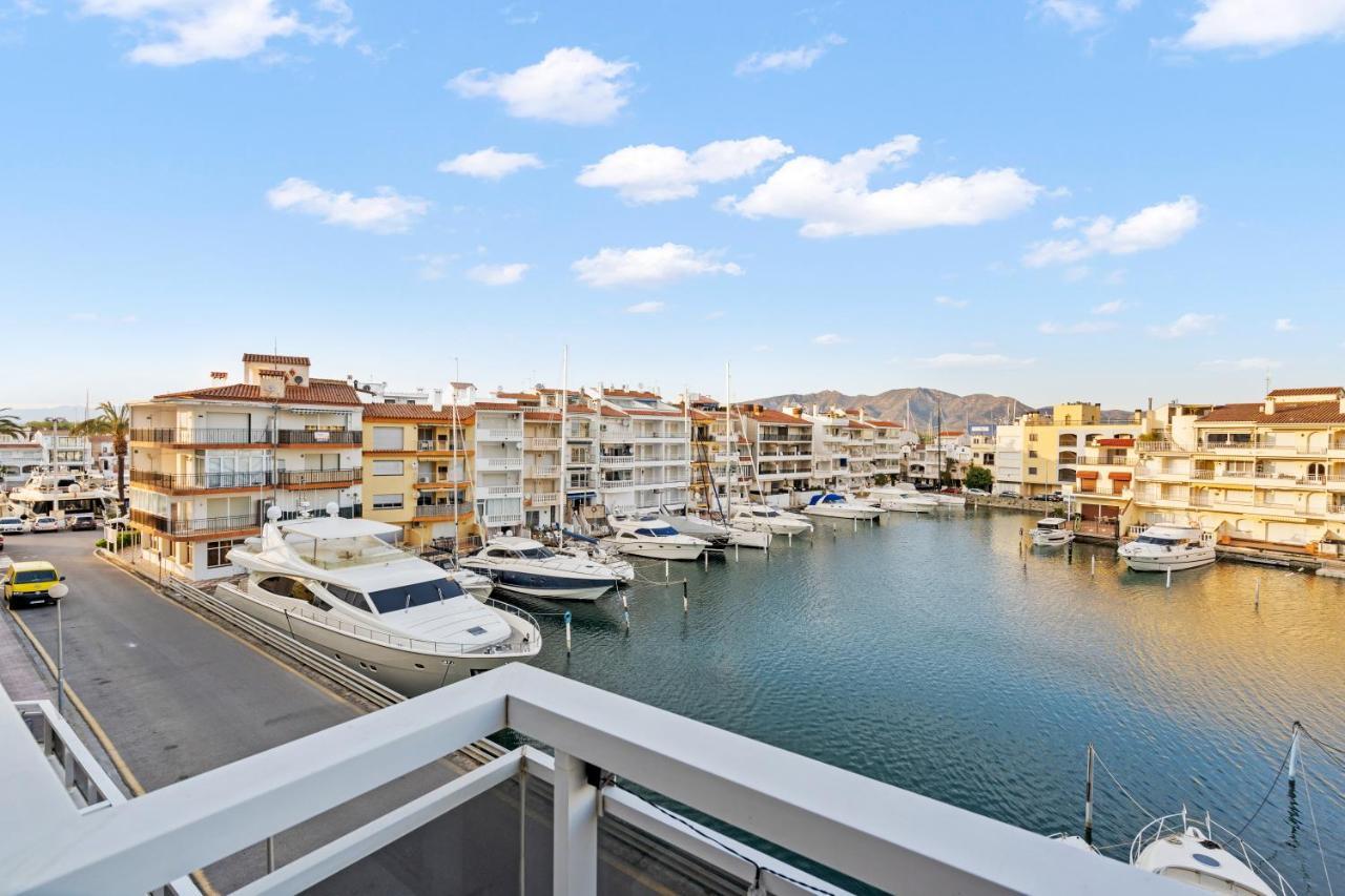 Welcs Apartamento 055 Emp Con Terraza Y Vistas Al Canal Empuriabrava Extérieur photo